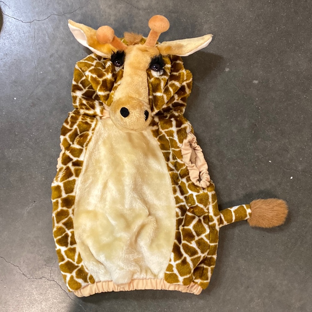 Giraffe costume, Halloween us coming soon